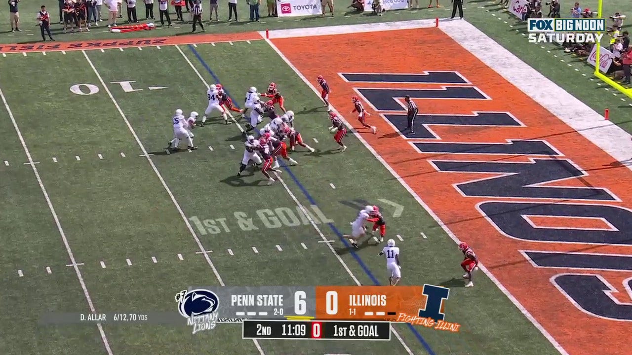 Kaytron Allen scores on a four-yard rushing TD, extending Penn State's lead over Illinois to 13-0