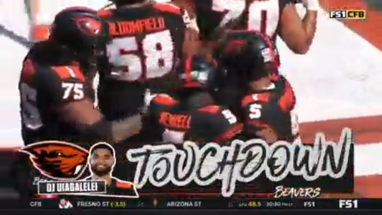 DJ Uiagalelei rushes one-yard for a TD to extend Oregon State's lead to 19-3 vs. San Diego State