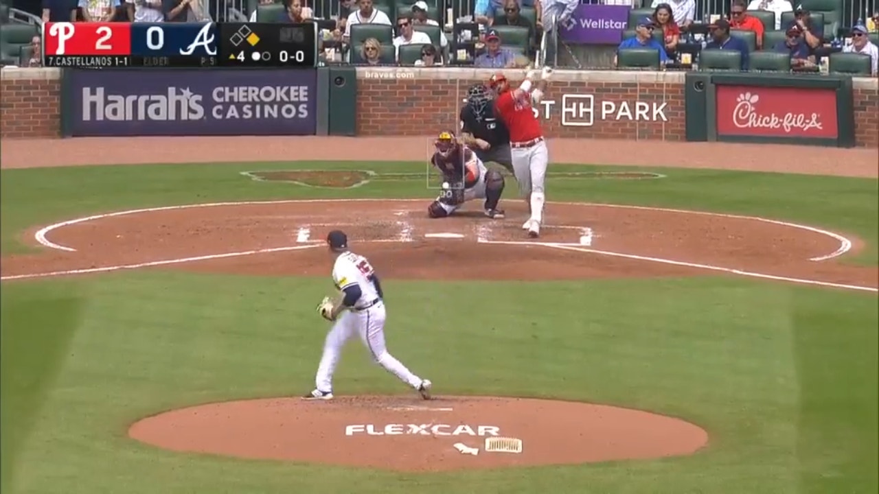 Nick Castellanos smacks his 2ND homer of the game to extend the Phillies' lead over the Braves