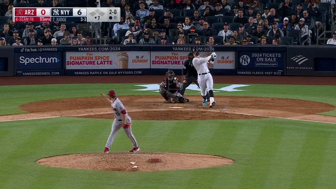 Aaron Judge blasts his third home run of the night to increase Yankees' lead over Diamondbacks