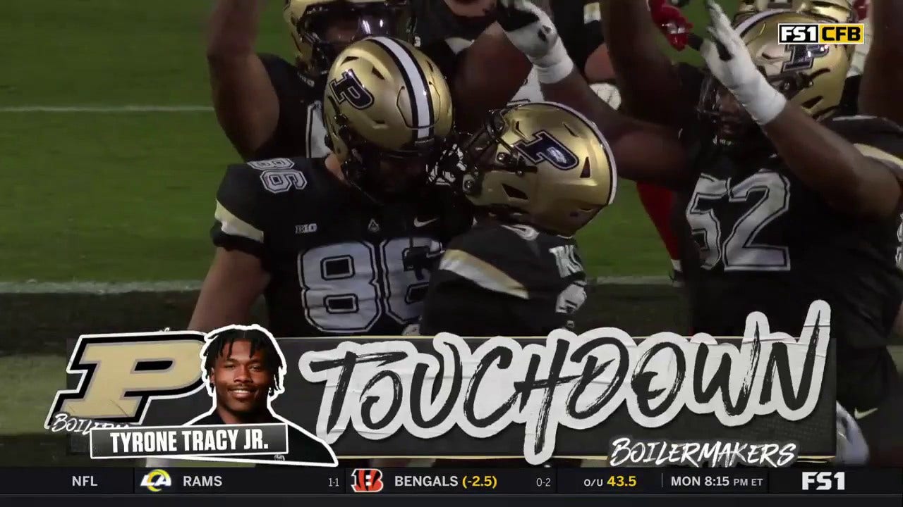 Tyrone Tracy Jr. breaks loose on a 20-yard TD run, helping Purdue trim into Wisconsin’s lead