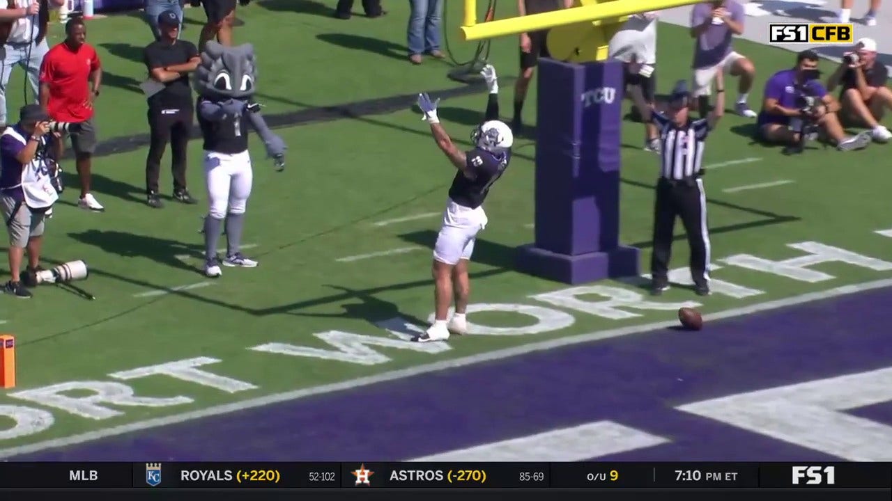 TCU's Chandler Morris connects with Jared Wiley for a nine-yard touchdown vs. SMU