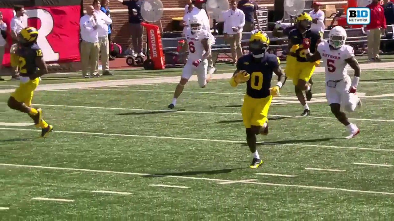 Mike Sainristil intercepts Gavin Wimsatt and takes it to the house to give Michigan a 24-7 lead over Rutgers