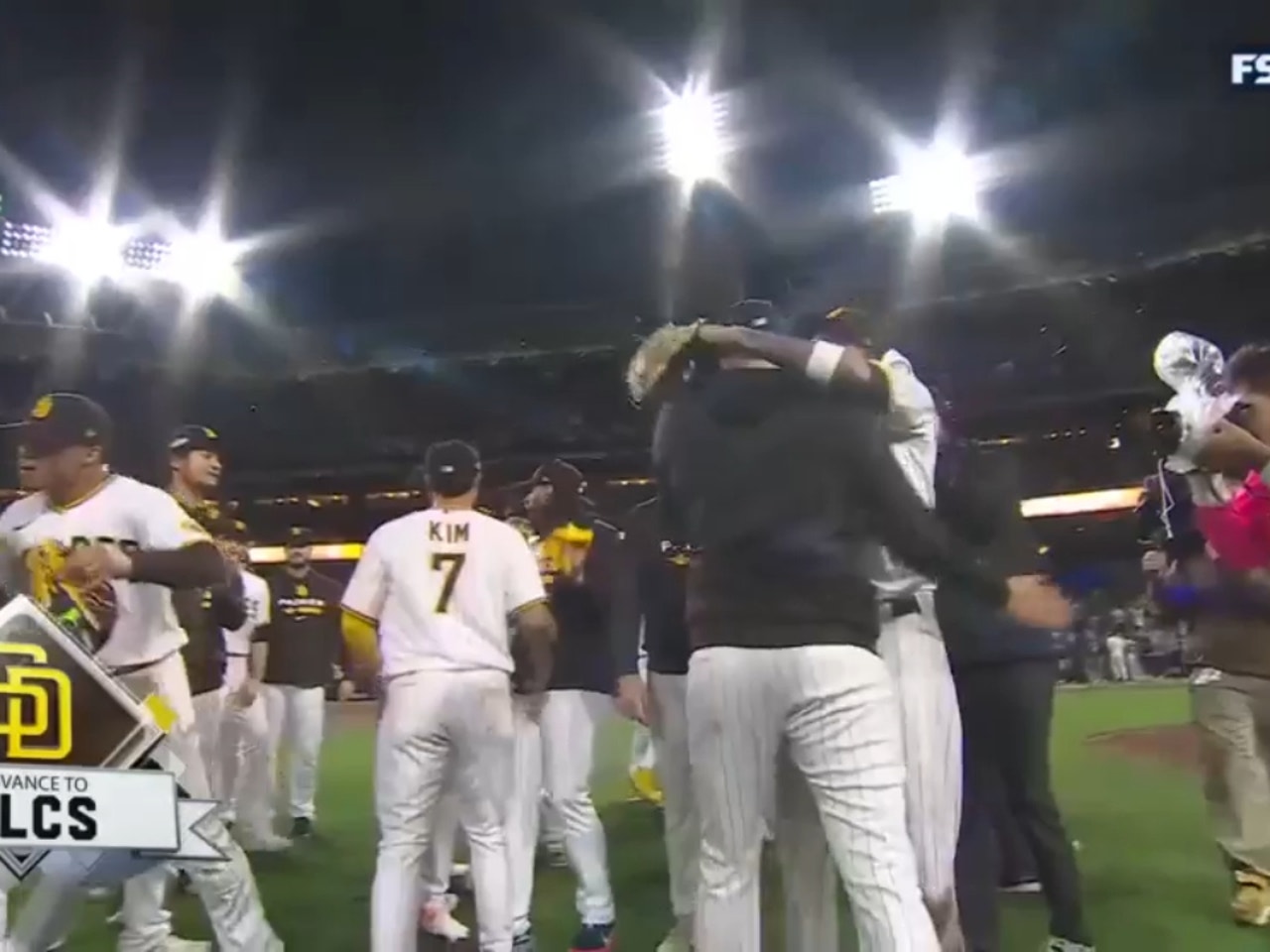San Diego Padres celebrate after eliminating the New York Mets in Wild Card  round of MLB playoffs