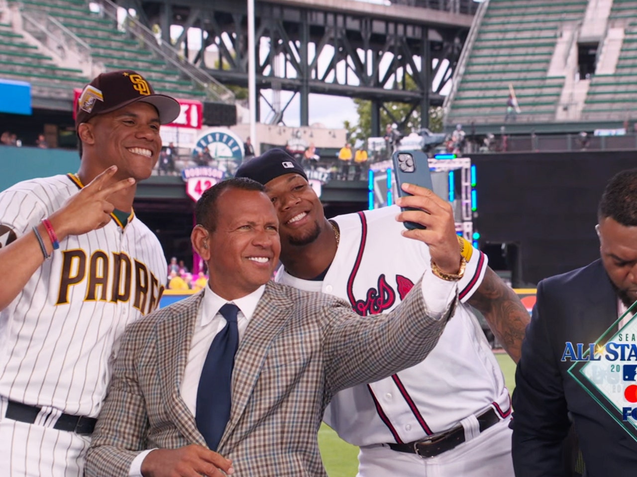 Padres' Juan Soto & Braves' Ronald Acuña Jr. join Derek Jeter and the 'MLB  on FOX' crew leading up to the All-Star Game