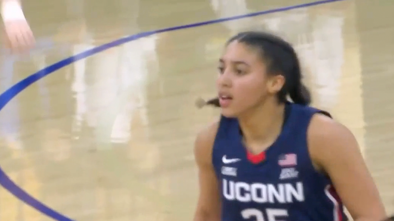 Azzi Fudd scores a team-high 24 points in UConn's win over Marquette
