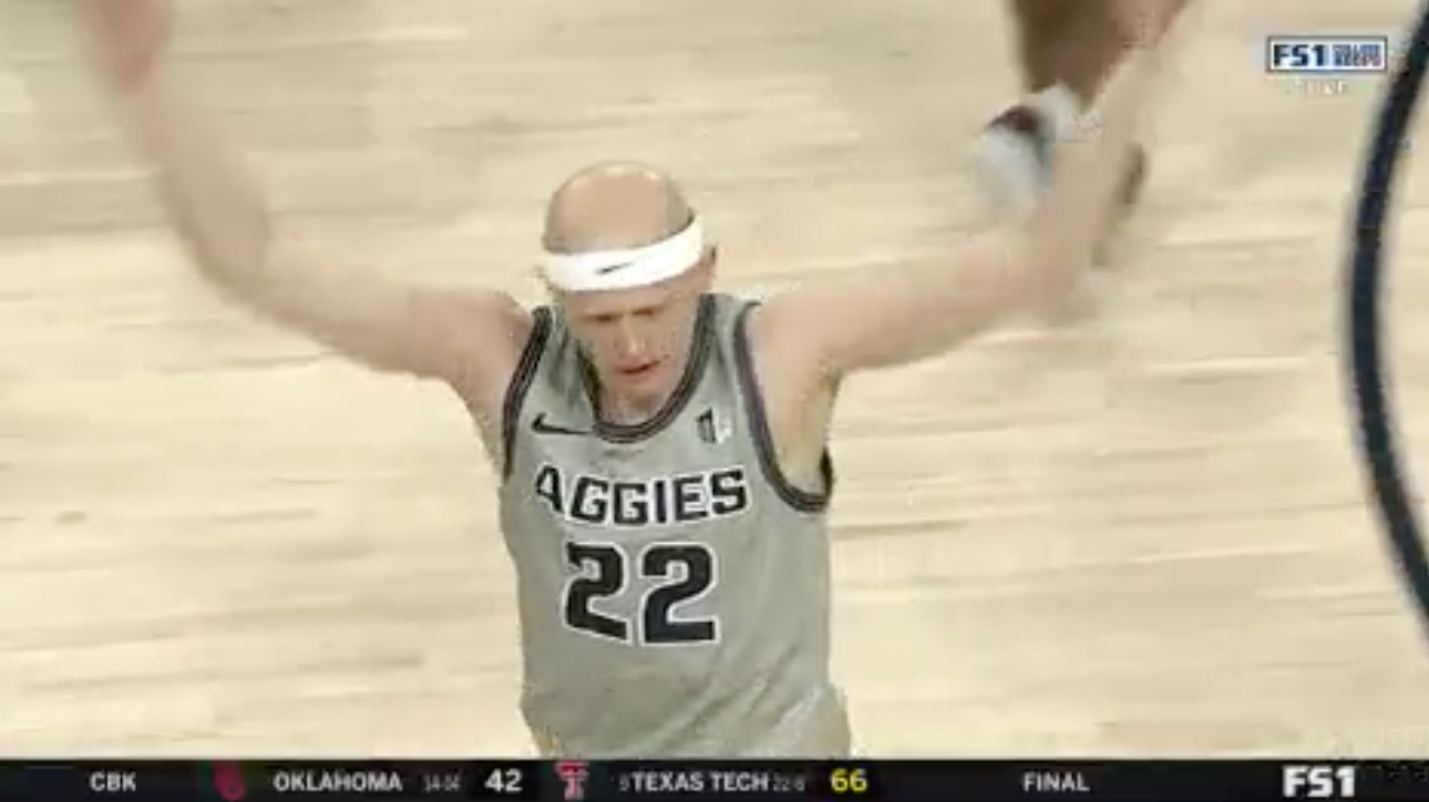 Brock Miller sinks an electric 3-pointer as Utah State stretches the lead over New Mexico