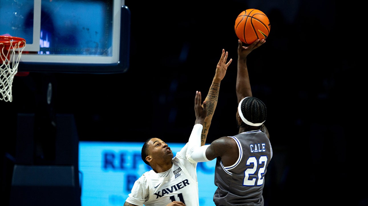 Myles Cale, Ike Obiagu connect for a BEAUTIFUL alley-oop play