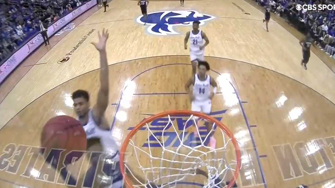 Tray Jackson goes cross-court and comes up with a huge block as Seton Hall leads early