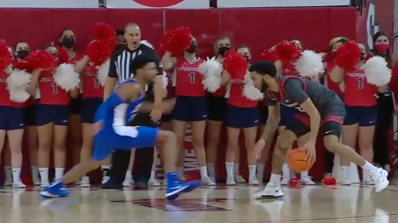 Julian Champagnie shows off his handles, pulls off FILTHY ankle breaker
