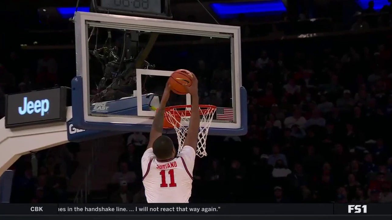 Joel Sorriano's hammer dunk opens up an early lead for St. John's