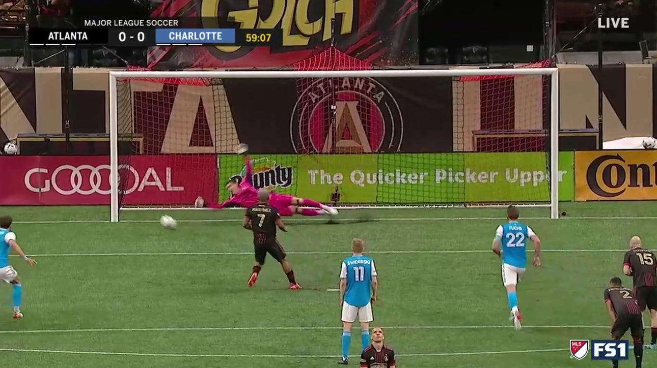 Josef Martínez converts PK to give Atlanta United the 1-0 lead