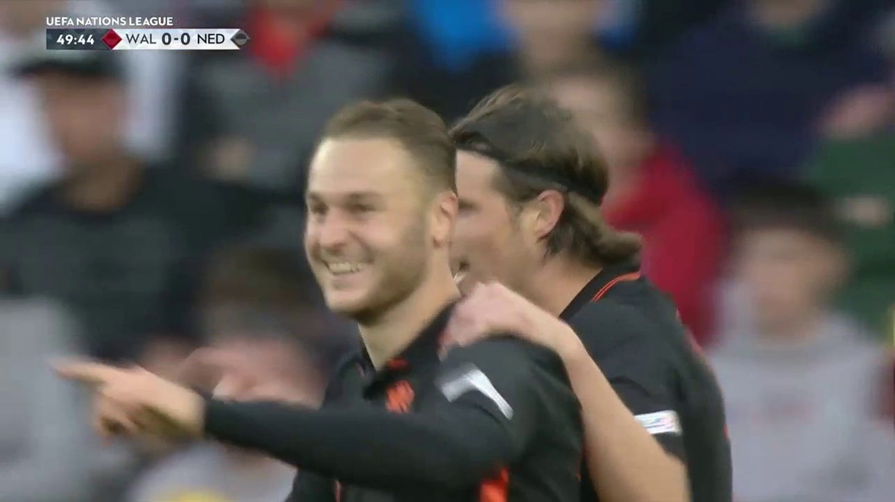 Netherlands takes a 1-0 lead after Teun Koopmeiners scores from outside the box