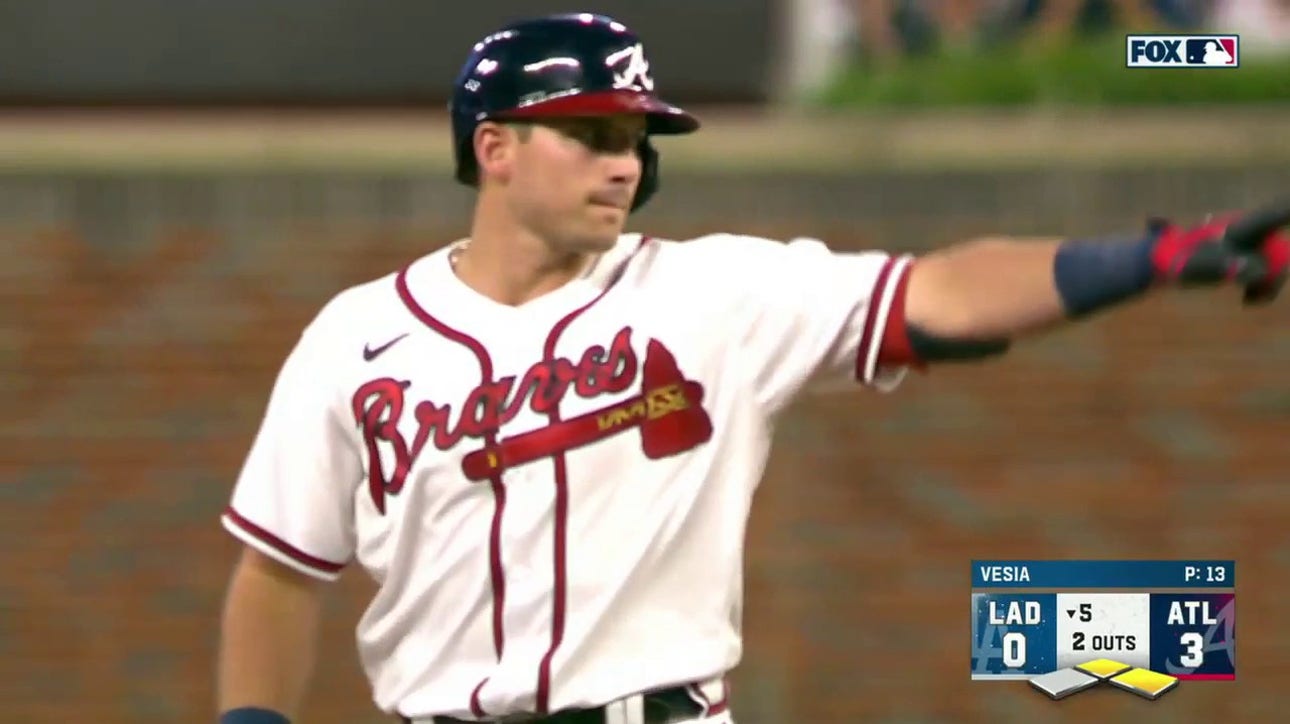 Austin Riley's RBI-double gives Braves a 3-0 lead