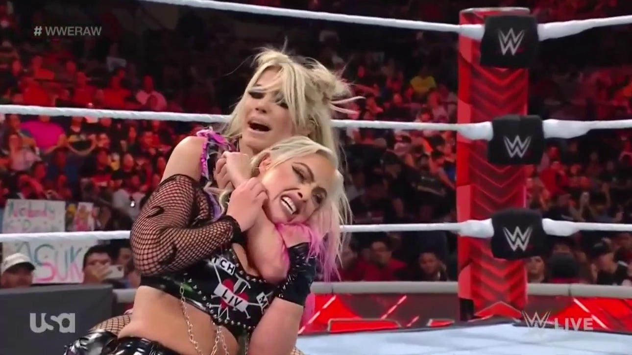 Liv Morgan and Alexa Bliss meet in singles action on Monday Night Raw | WWE on FOX