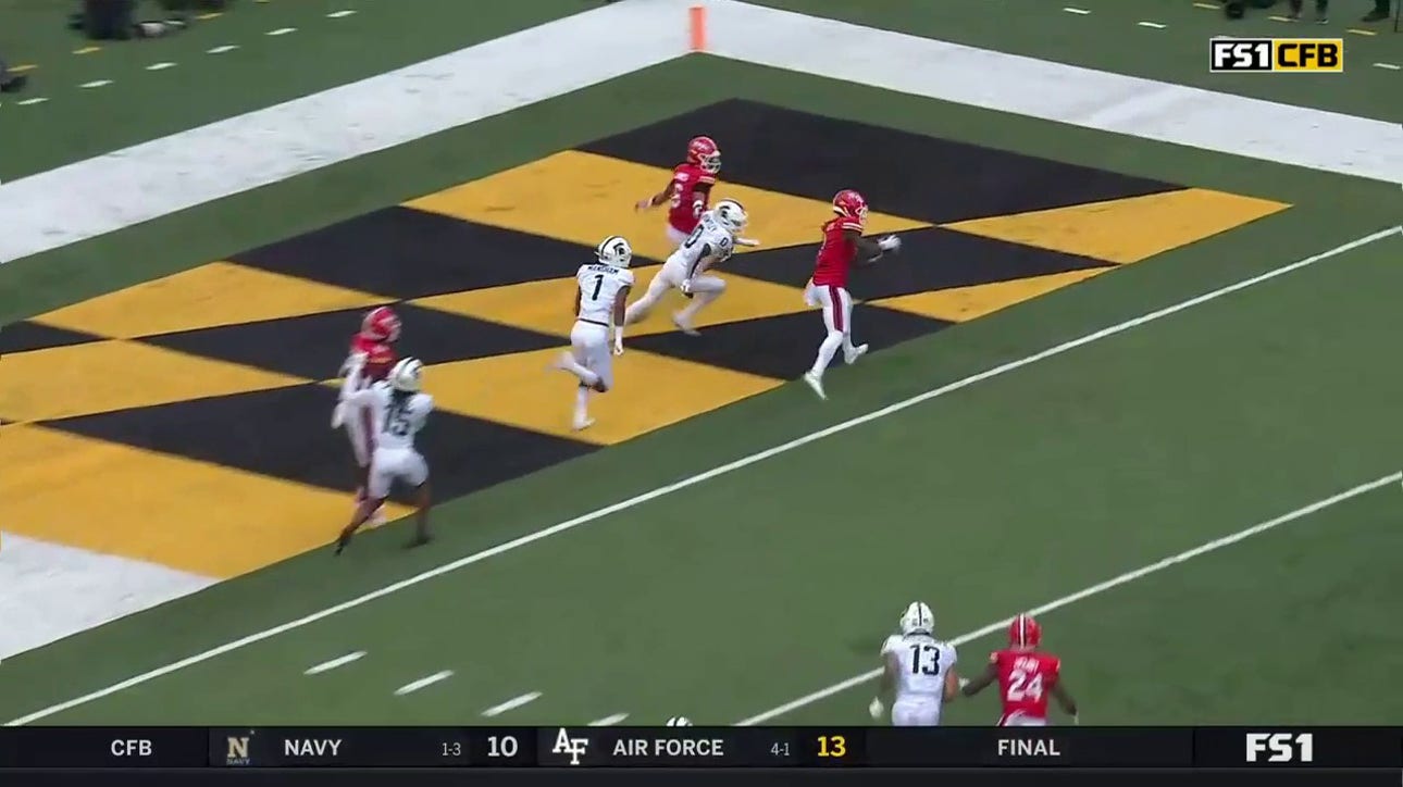Taulia Tagovailoa connects with Rakim Jarrett for the touchdown to extend the Maryland lead to eight