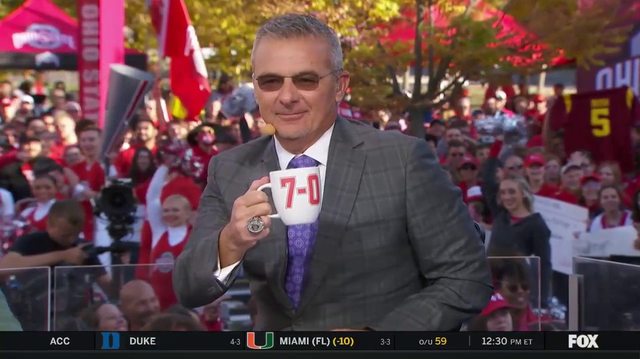 The crowd in Columbus gets rowdy as Urban Meyer flashes his "7-0" mug on 'Big Noon Kickoff'