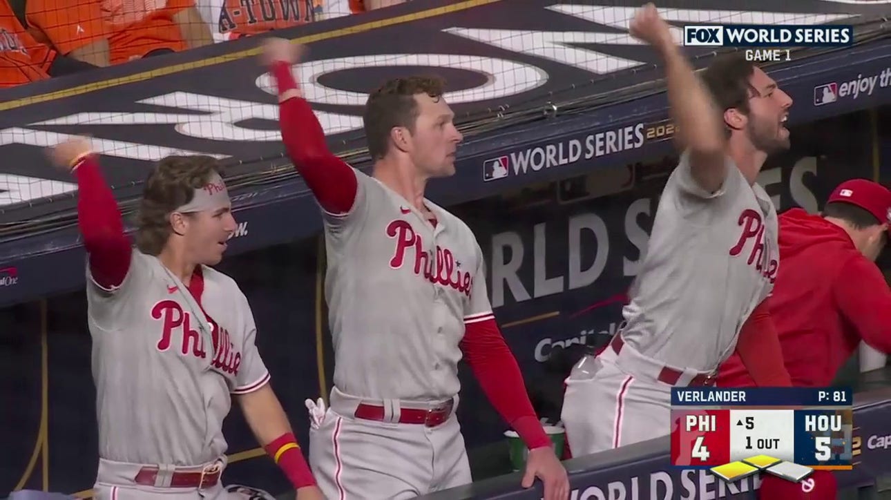 Phillies' J.T. Realmuto ties it up 5-5 in the fifth with a two-run double