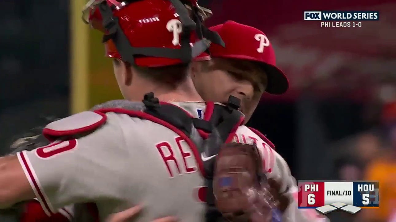 David Robertson gets Aledmys DĂaz to ground out with runners in scoring position as the Phillies win 6-5