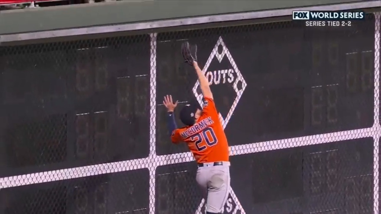 Chas McCormick makes an OUTRAGEOUS catch in ninth inning of Astros' 3-2 victory over Phillies
