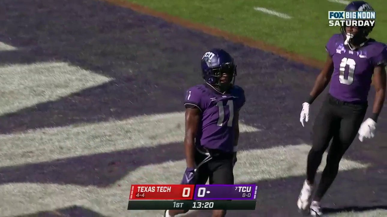 Derius Davis takes the punt return 82 yards for a touchdown and gives TCU a 7-0 lead