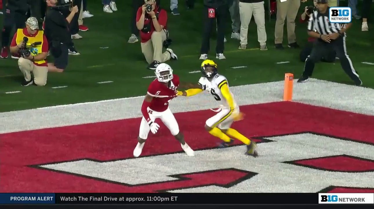 Rutgers' Sean Ryan snags an OUTRAGEOUS TD reception vs. Michigan