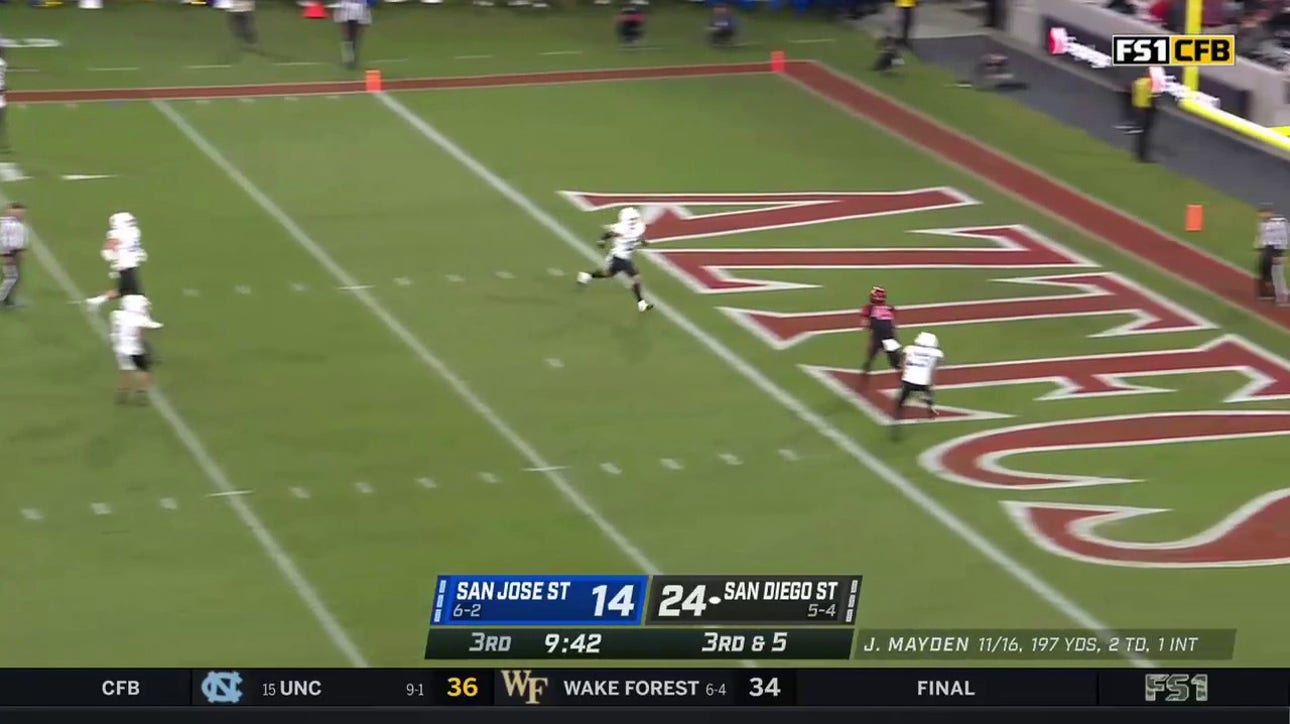 Aztecs' Jalen Mayden throws a 20-yard touchdown pass to Jesse Matthews for the touchdown