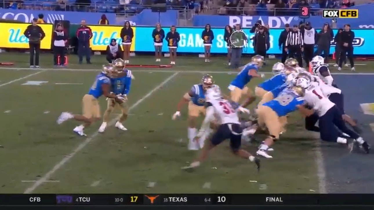 UCLA's Zach Charbonnet rushes for his 2nd TD of the game vs. Arizona