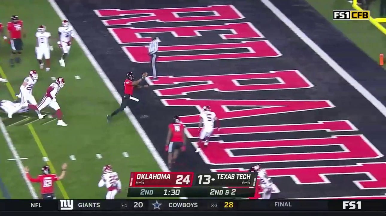 Texas Tech's Donovan Smith runs in a six-yard TD to bring the Red Raiders to 20-24 against Oklahoma