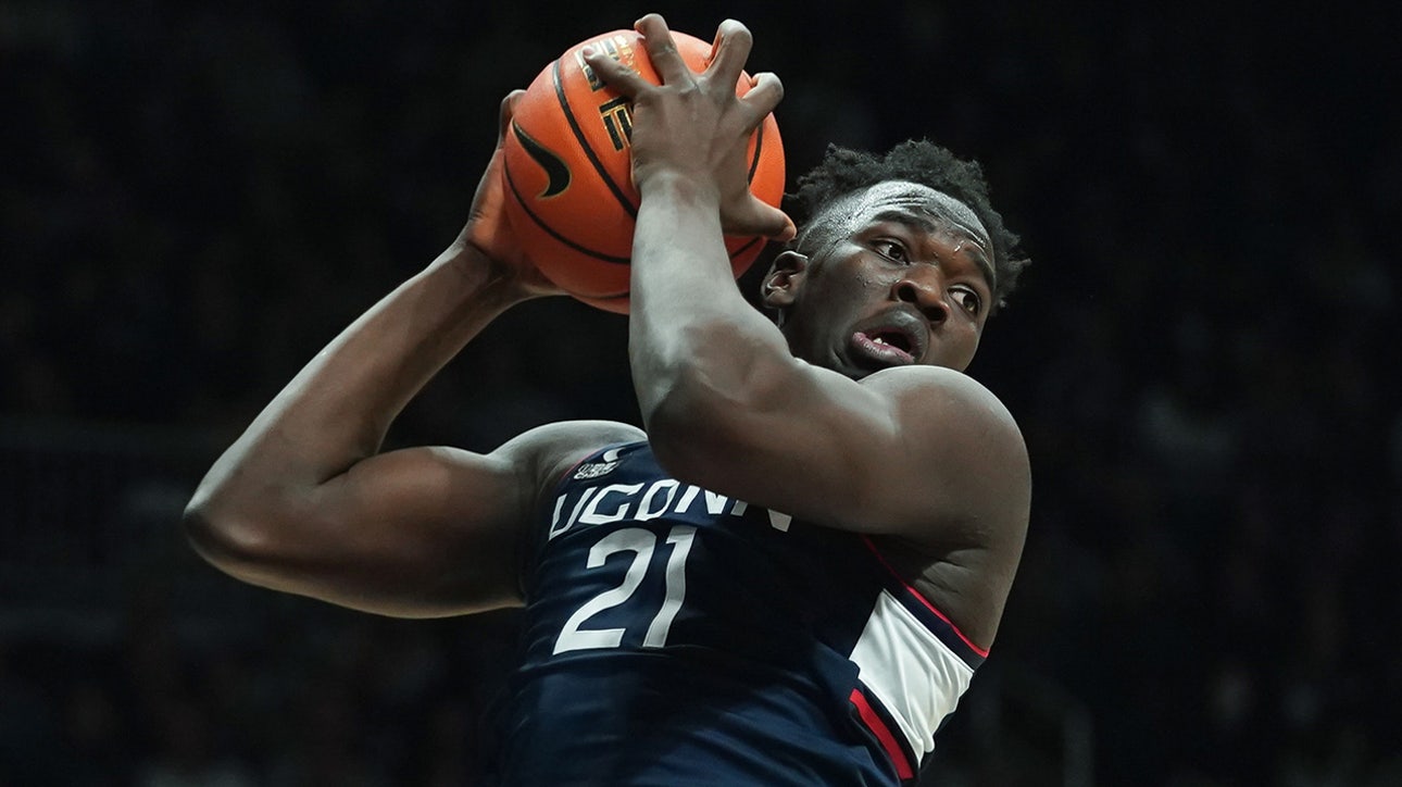 Uconn's Adama Sanogo leads the Huskies to a dominant 68-46 victory over Butler