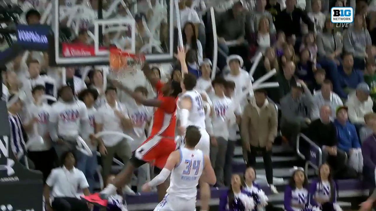 Dain Dainja hammers in a massive dunk for Illinois to bring the heat against Northwestern