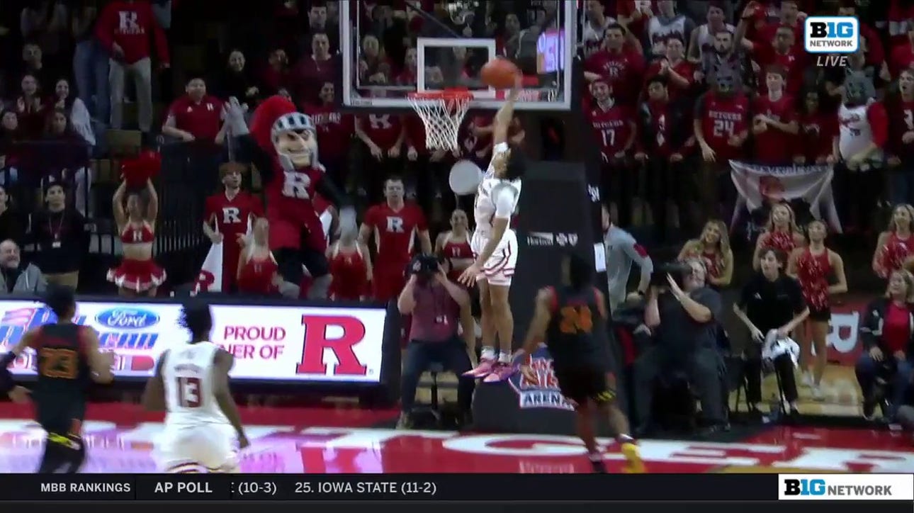 After Aundre Hyatt's block, Derek Simpson throws down a MONSTER dunk to give Rutgers an early lead