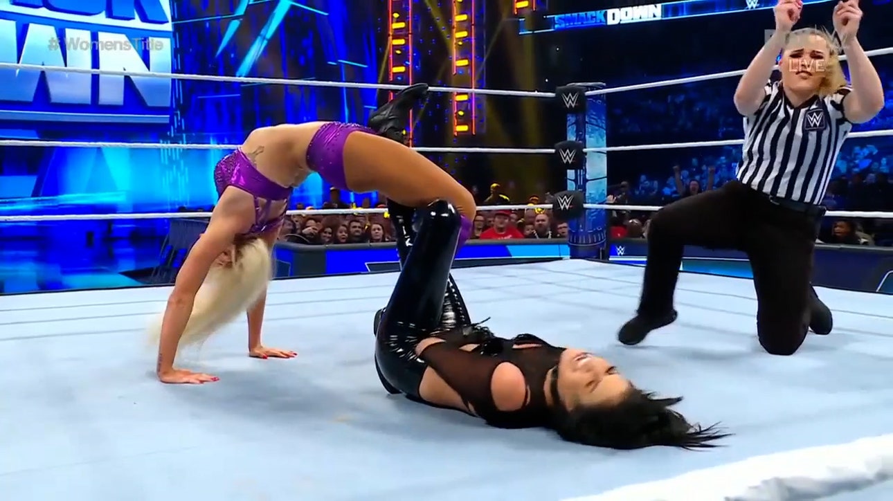 Charlotte Flair retains her title from Sonya DeVille with the Figure Eight! | WWE on FOX