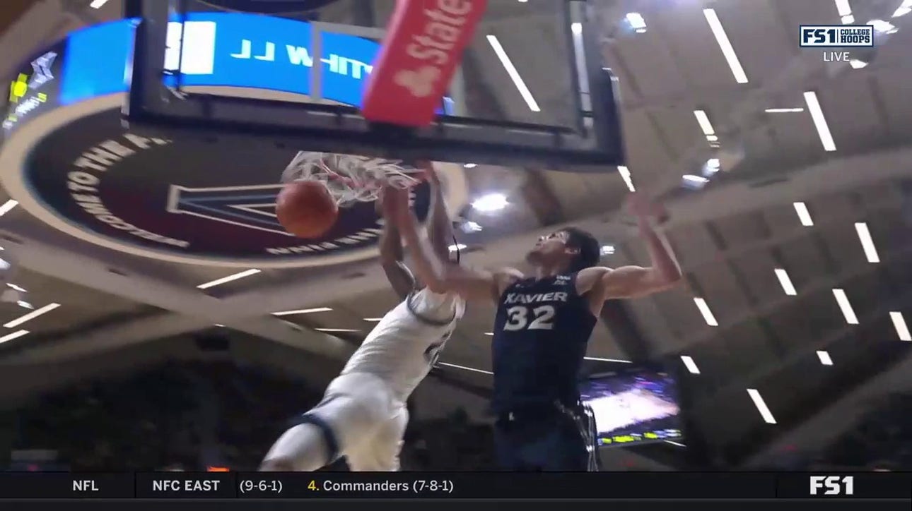 Cam Whitmore throws down the baseline jam to help Villanova close the lead