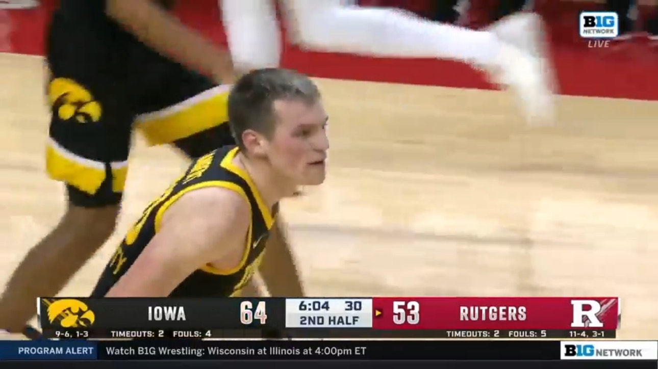 Payton Sandfort comes off the bench and shines with 22 points in Iowa's win over Rutgers