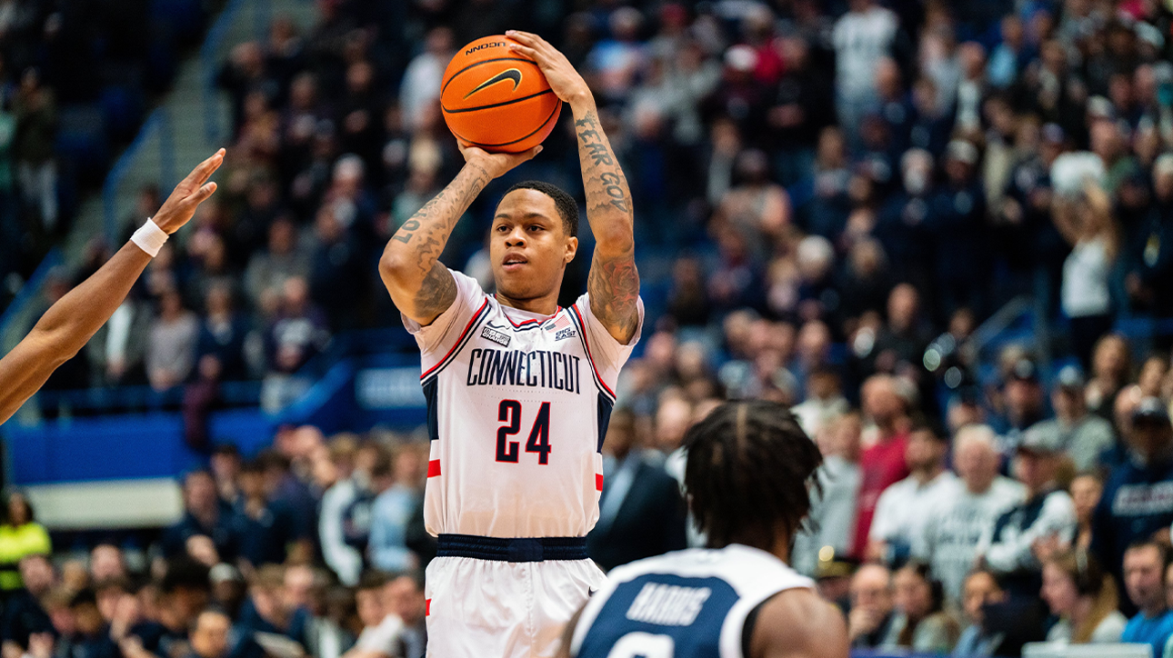 Uconn's Jordan Hawkins carries the Huskies with 20 points in 86-56 win over Butler