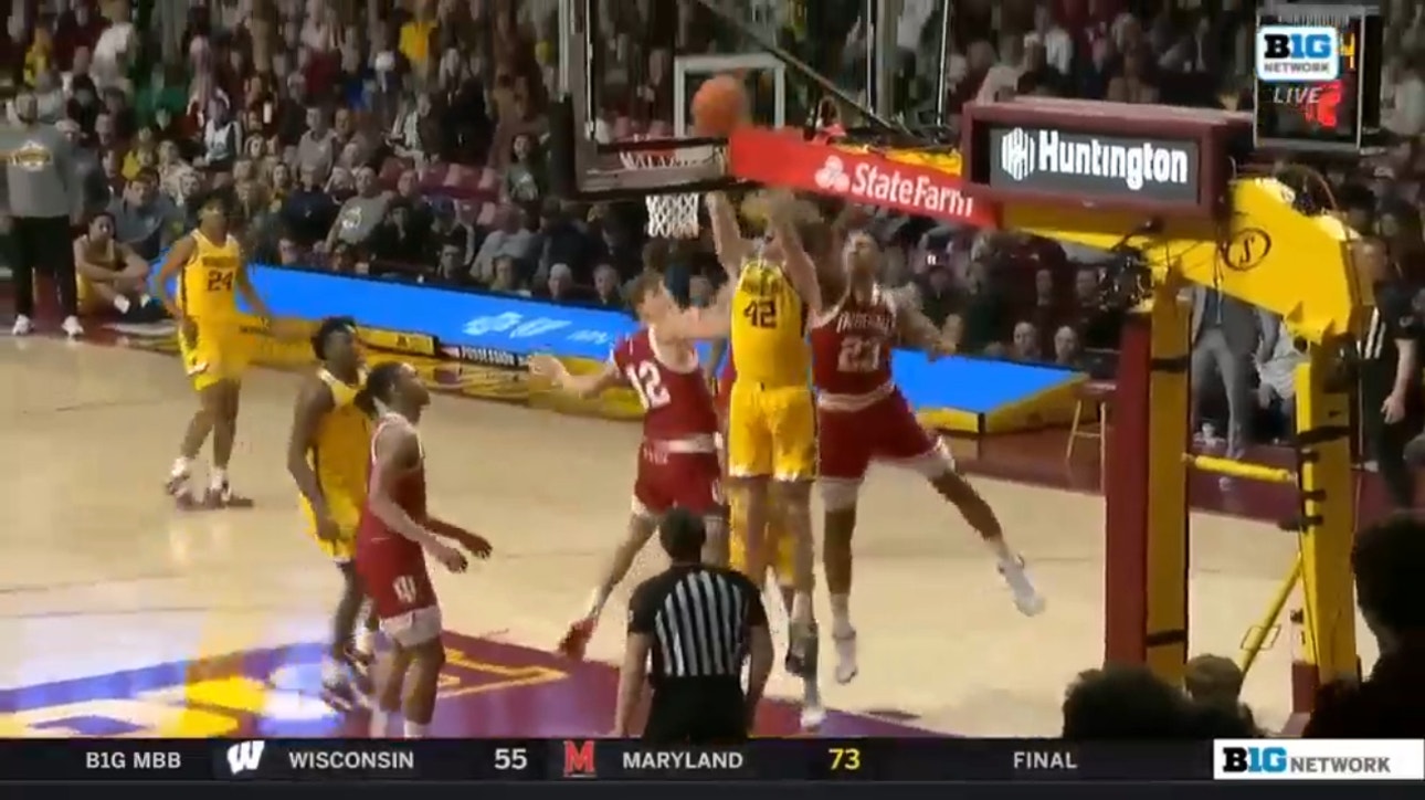 Ta'Lon Cooper loses his defender and finds Treyton Thompson for the two-handed jam to extend Minnesota's lead