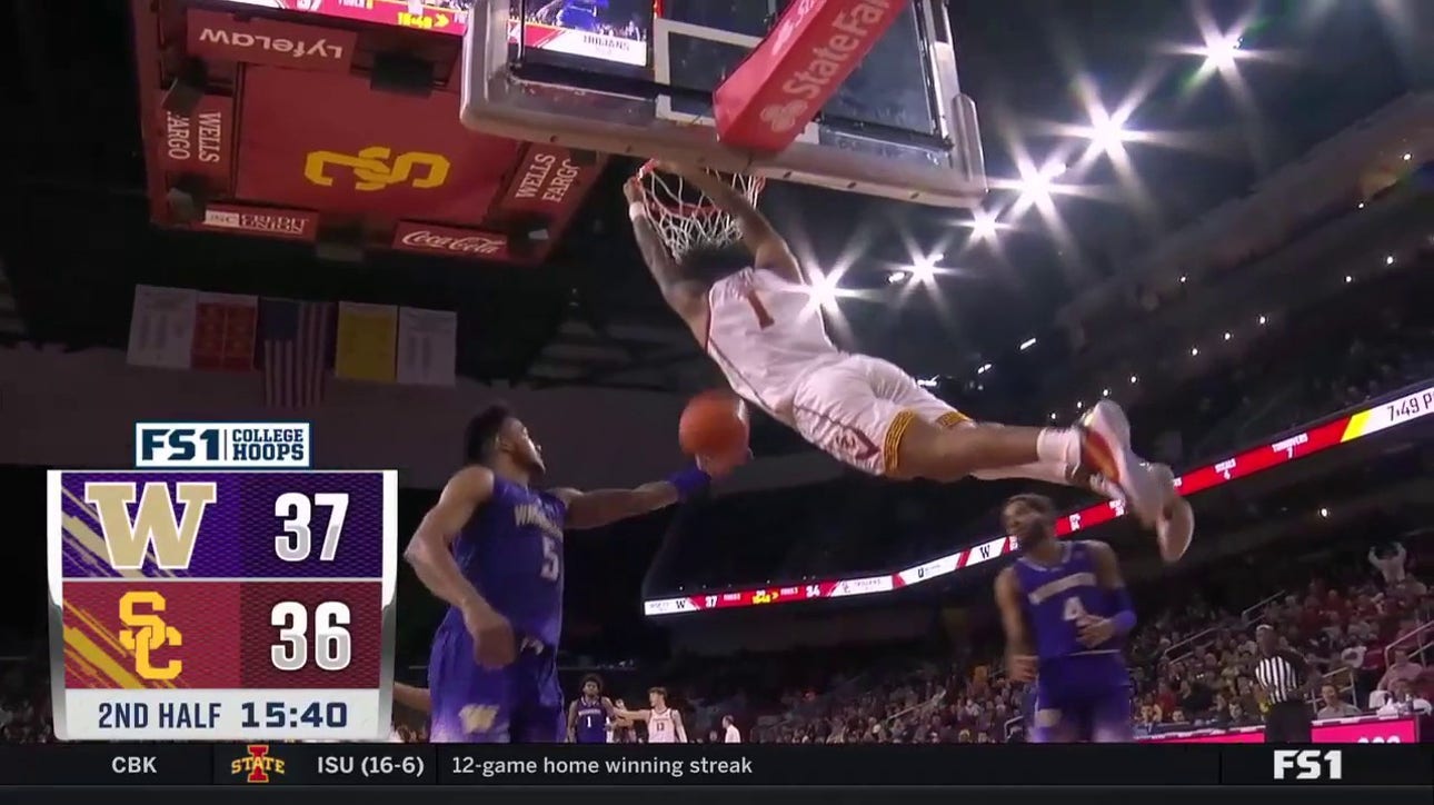 USC's Malik Thomas throws down a NASTY fast-break jam against Washington