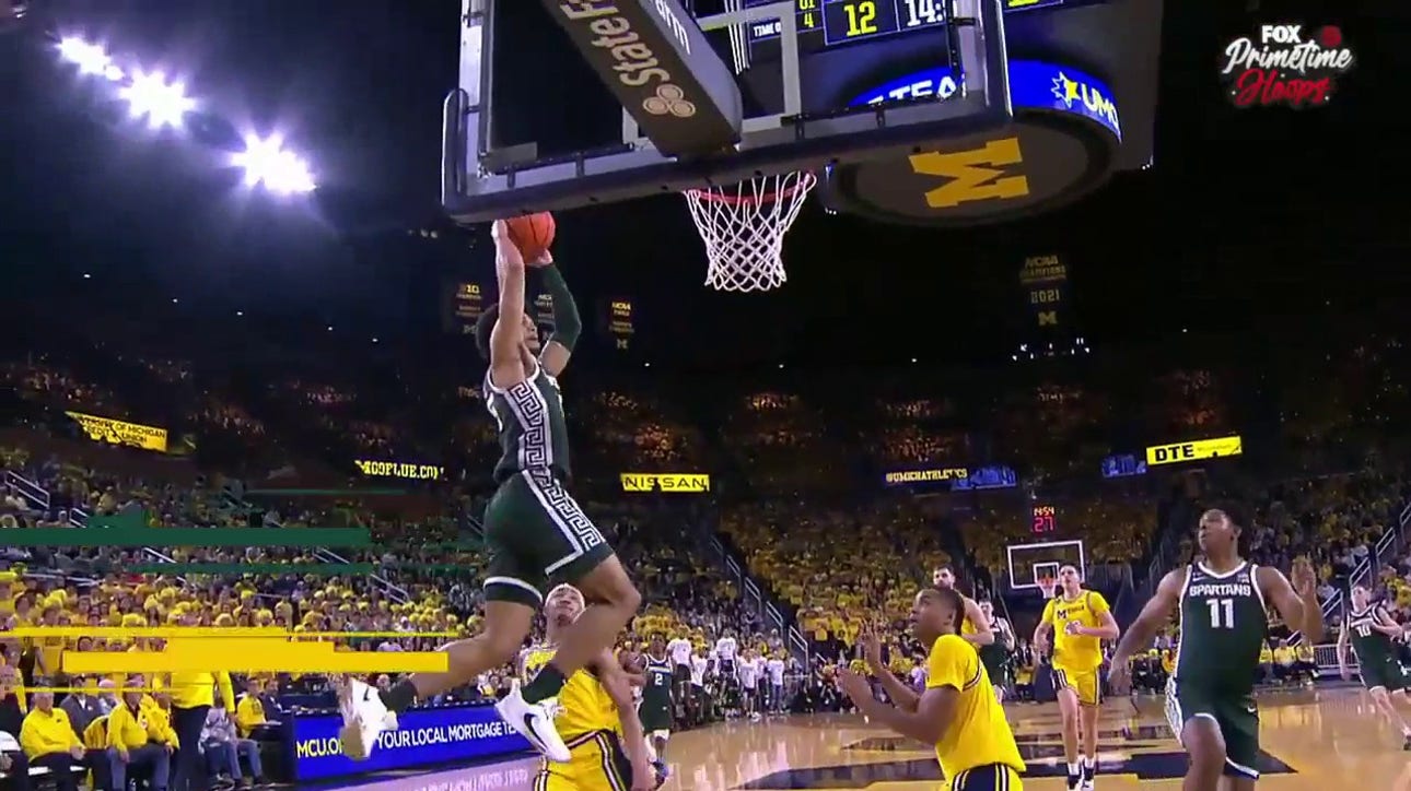 Michigan State's Malik Hall throws down a POWERFUL alley-oop dunk on the pass from A.J. Hoggard