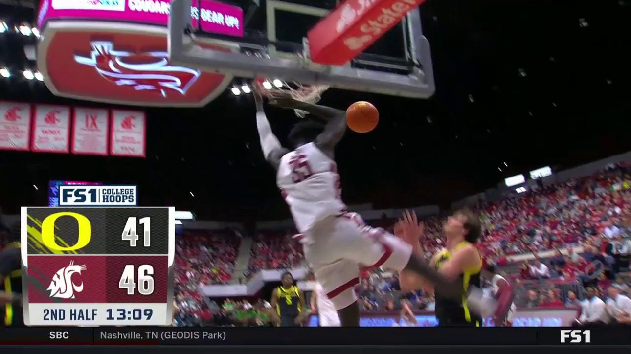 Washington State's Mouhamed Gueye, Justin Powell run a BEAUTIFUL pick-and-roll play against Oregon