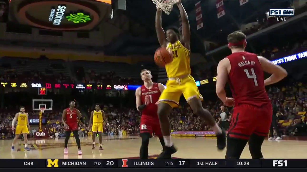 Minnesota's Pharrel Payne rattles the rim with a massive put-back jam vs. Rutgers 