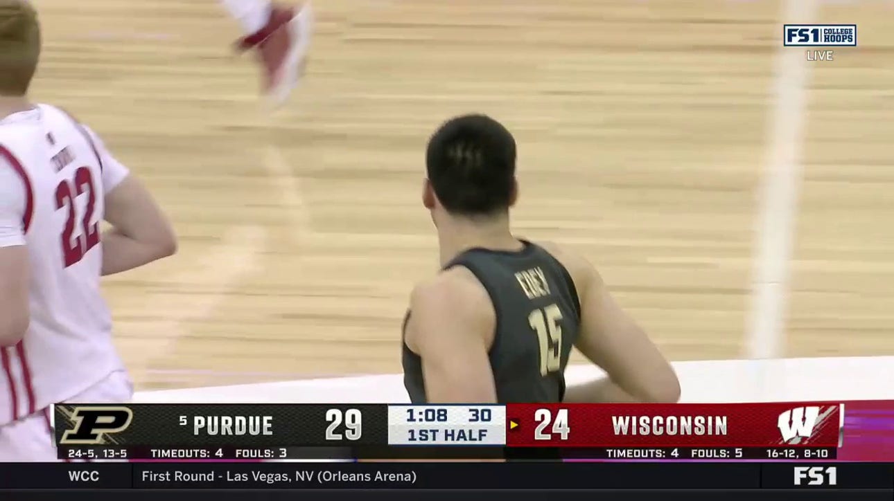 Zach Edey scores in the paint as Purdue leads Wisconsin at half