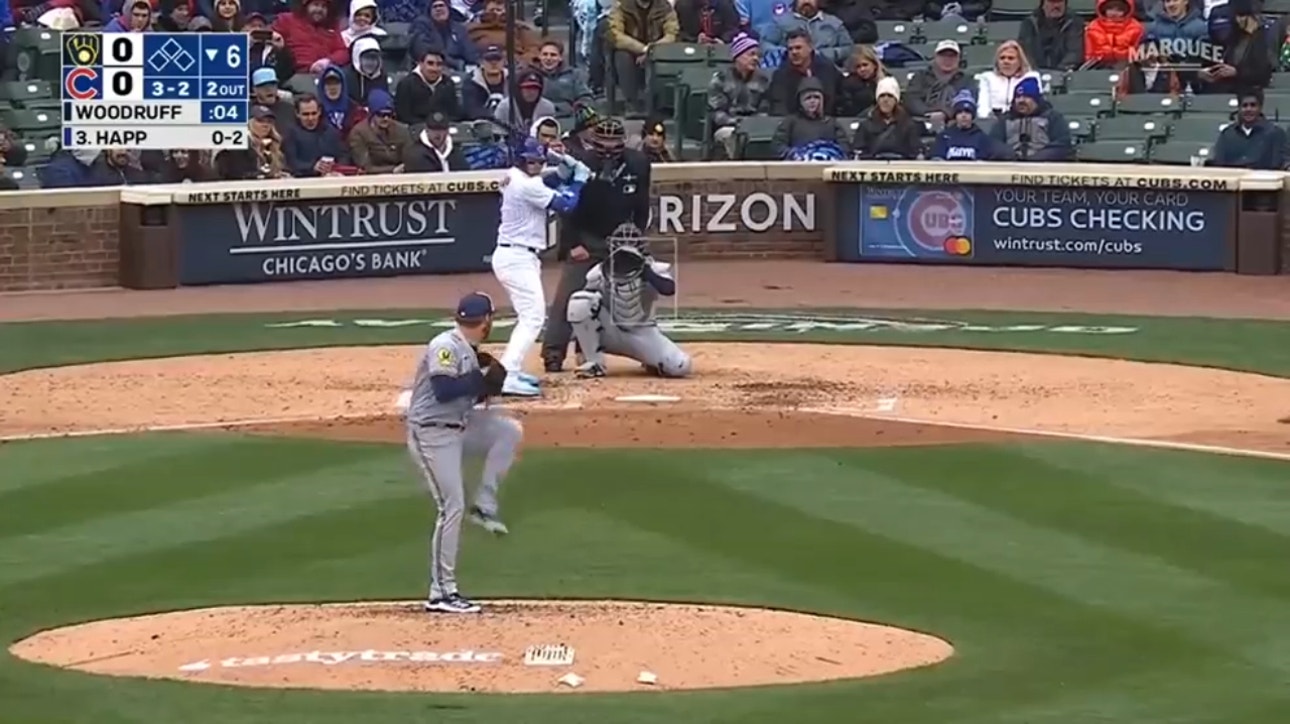 Ian Happ launches a home run to right field for the Cubs to take the lead over the Brewers