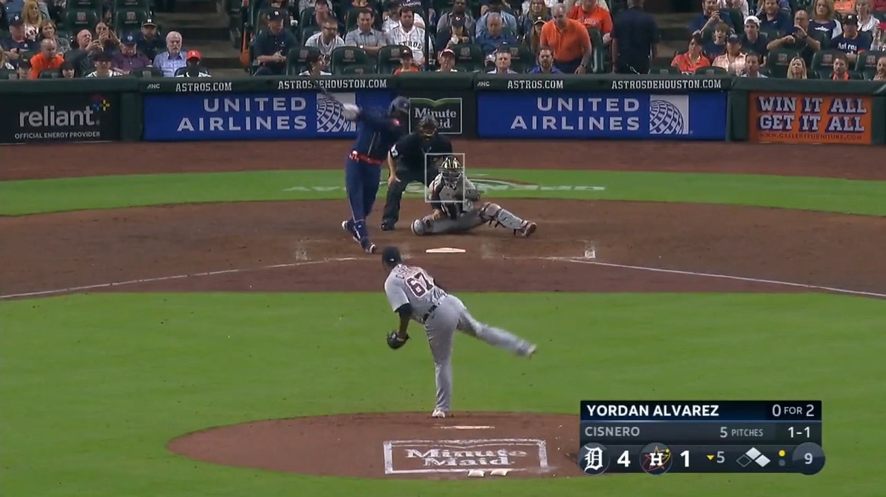 Astros' Yordan Álvarez belts 100th career homer to tie the game against the Tigers 