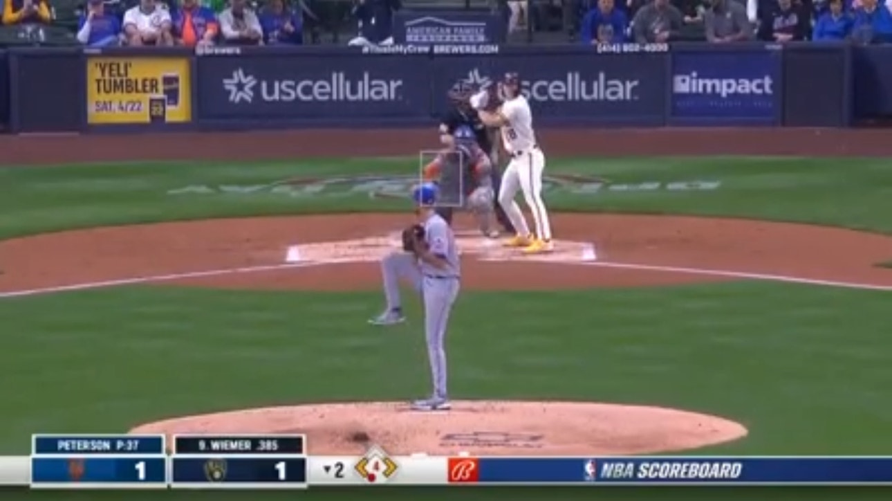 Joey Wiemer hits a three-run home run to give the Brewers a 4-1 lead over the Mets