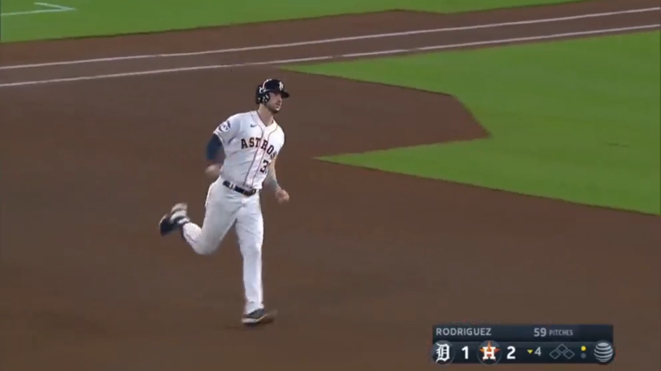 Kyle Tucker drives a solo home run to right field as the Astros hold the lead vs. the Tigers