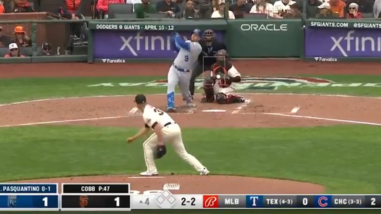 Royals' Vinnie Pasquantino launches a solo homer to take the lead over the Giants