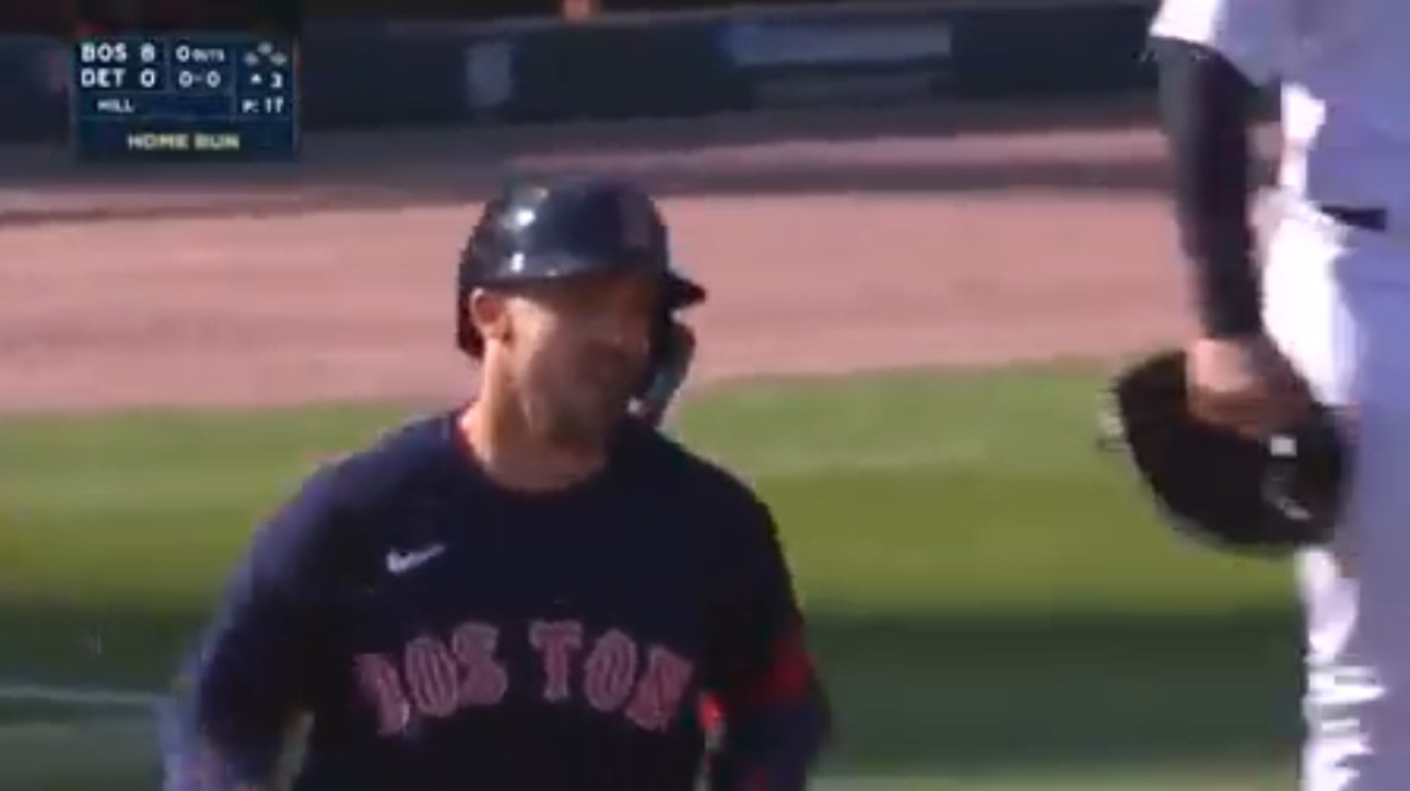 Adam Duvall hits a two-run home run to give the Red Sox a commanding 8-0 lead over the Tigers