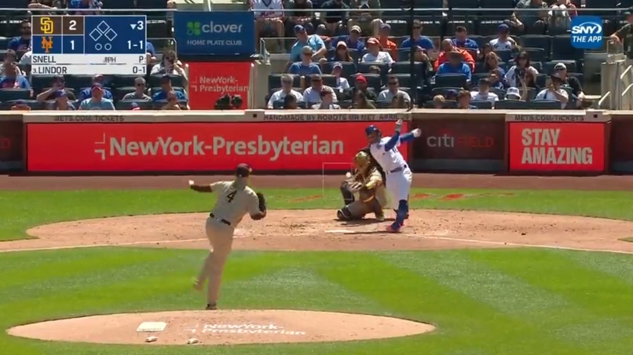 Mets Francisco Lindor launches a solo home run to tie the game at 2