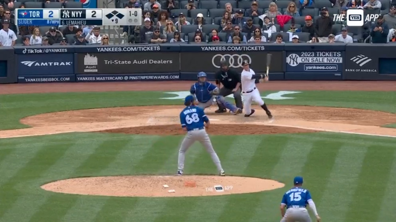 Yankees' DJ LeMahieu hits a walk-off single to beat the Blue Jays 3-2